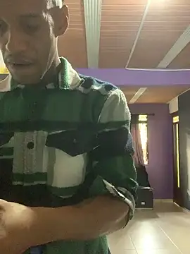 Snapshot of Salomon_koude chatting on January 18, 9:29 pm Salomon koude online show from January 18, 9:29 pm