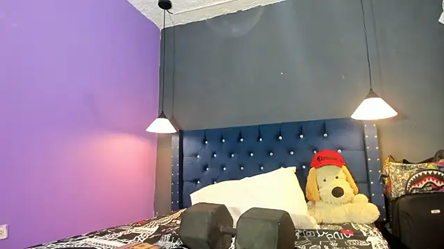 Snapshot of Salomon_koude chatting on February 23, 6:52 pm Salomon koude online show from February 23, 6:52 pm