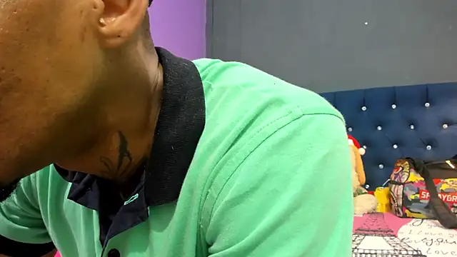 Snapshot of Salomon_koude chatting on November 26, 6:08 pm Salomon koude online show from November 26, 6:08 pm