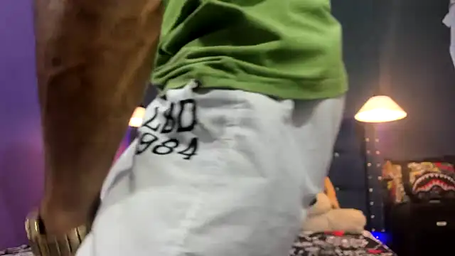 Snapshot of Salomon_koude chatting on February 24, 8:31 pm Salomon koude online show from February 24, 8:31 pm