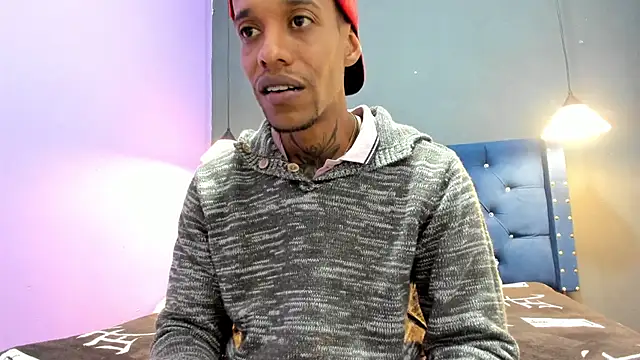 Snapshot of Salomon_koude chatting on October 12, 12:56 am Salomon koude online show from October 12, 12:56 am