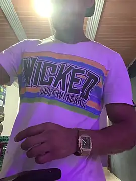 Snapshot of Salomon_koude chatting on February 8, 7:11 pm Salomon koude online show from February 8, 7:11 pm