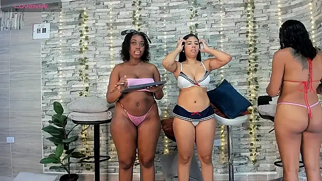 Candyscouples online show from October 28, 6:07 pm