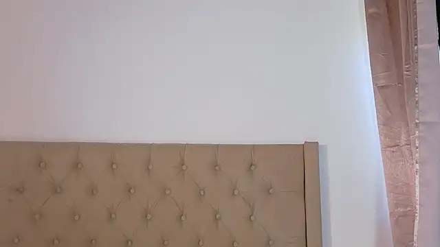 GeorginaHills online show from January 18, 8:23 pm