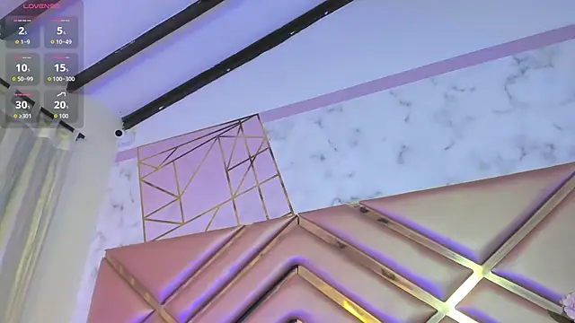 ElisabethMassey online show from February 25, 5:18 am