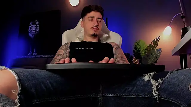 uptomatty online show from May 30, 6:53 am
