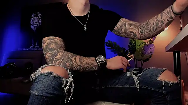 Snapshot of uptomatty chatting on February 19, 7:05 am uptomatty online show from February 19, 7:05 am