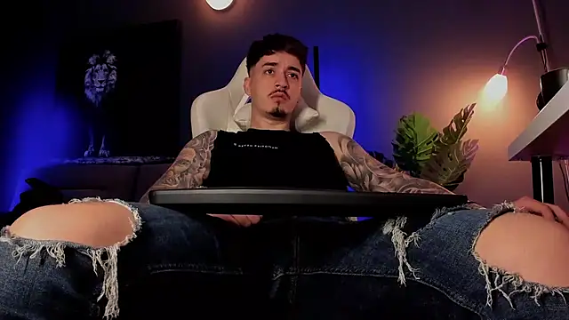 uptomatty online show from May 10, 7:12 am