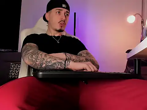 Snapshot of uptomatty chatting on January 19, 7:45 am uptomatty online show from January 19, 7:45 am