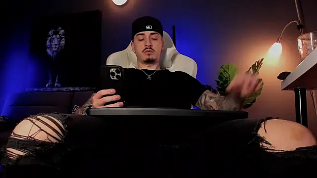 uptomatty online show from April 3, 7:37 am