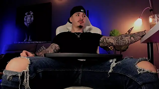 uptomatty online show from March 11, 8:08 am