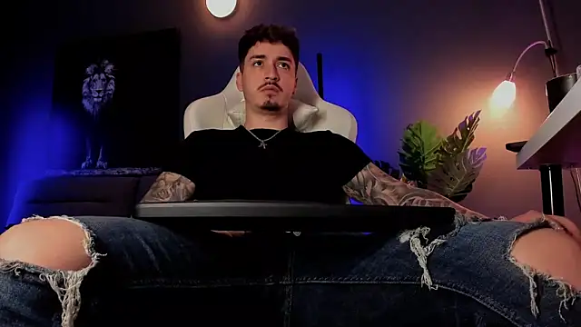 uptomatty online show from May 22, 8:12 am