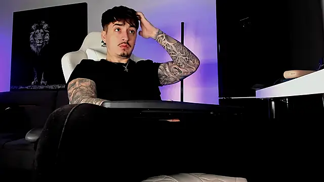 uptomatty online show from October 30, 7:17 am