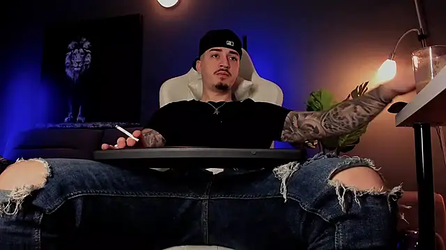 uptomatty online show from March 29, 8:49 am