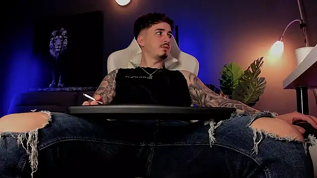uptomatty online show from April 26, 7:38 am