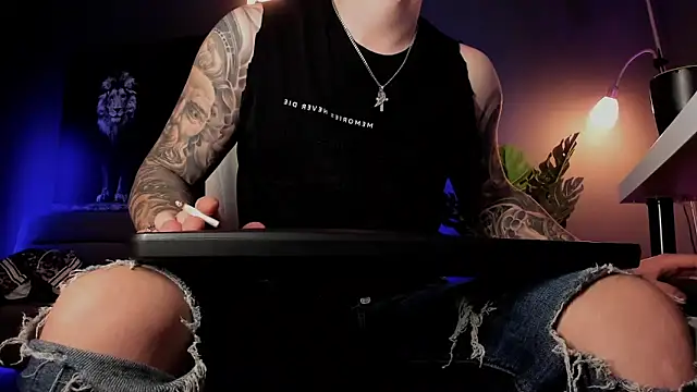uptomatty online show from May 25, 8:57 am