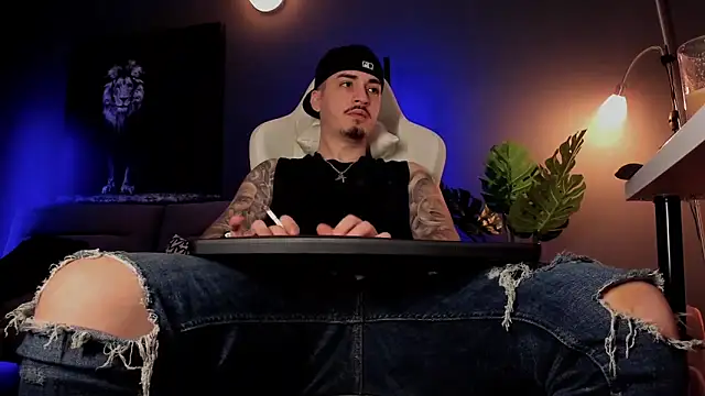 uptomatty online show from April 4, 7:26 am