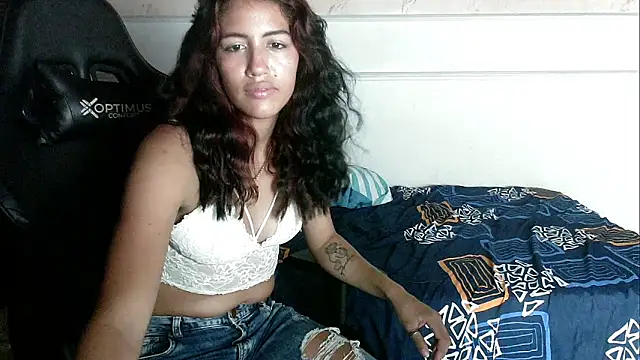 dayanita hot  online show from February 7, 7:06 pm