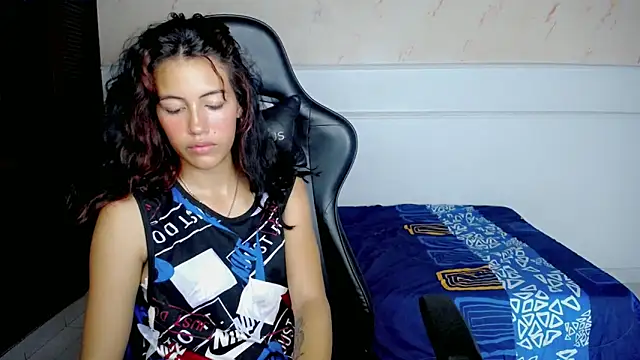 dayanita hot  online show from February 10, 4:36 pm