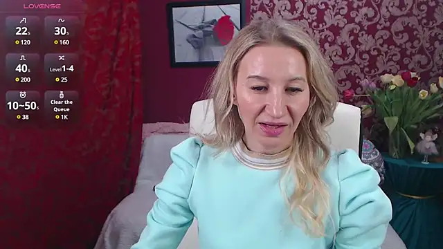 Snapshot of Sofia_Soul chatting on March 10, 6:23 pm Sofia Soul online show from March 10, 6:23 pm