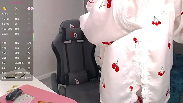 Sofia Soul online show from December 14, 3:17 pm