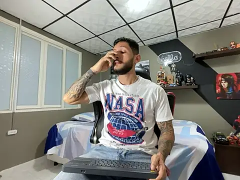 marcel crawford96 online show from April 19, 12:39 pm