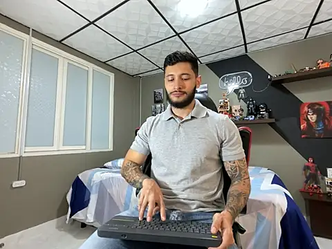 marcel crawford96 online show from February 28, 12:49 pm