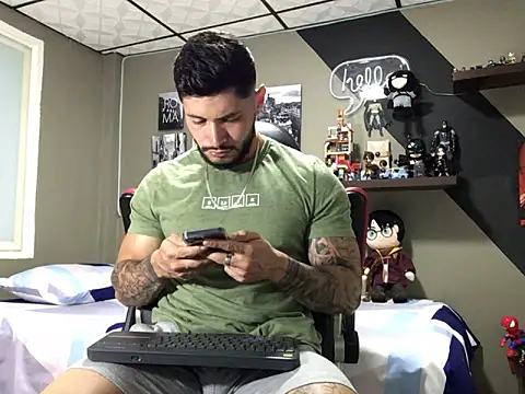 Snapshot of marcel_crawford96 chatting on March 14, 11:45 am marcel crawford96 online show from March 14, 11:45 am