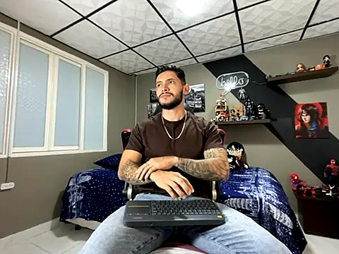 Snapshot of marcel_crawford96 chatting on October 5, 1:46 pm marcel crawford96 online show from October 5, 1:46 pm