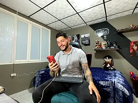 Snapshot of marcel_crawford96 chatting on October 14, 4:29 pm marcel crawford96 online show from October 14, 4:29 pm