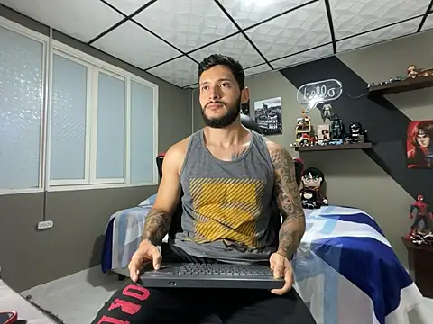 marcel crawford96 online show from December 15, 11:27 am