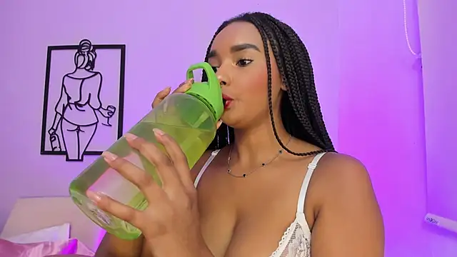 Allison-Bell1 online show from November 14, 8:34 pm