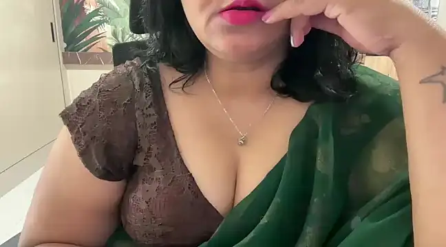 Snapshot of mitha-telugu chatting on February 15, 3:09 am mitha-telugu online show from February 15, 3:09 am