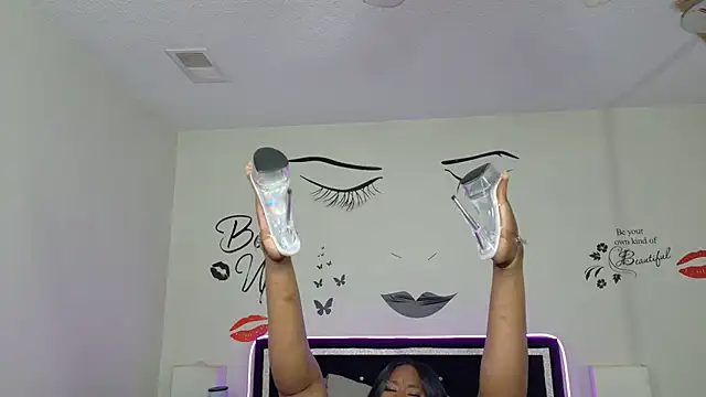 chocolatefantasyxxox online show from February 5, 1:47 am
