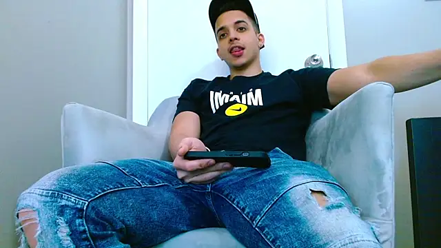 Danyer33 online show from February 2, 4:26 am