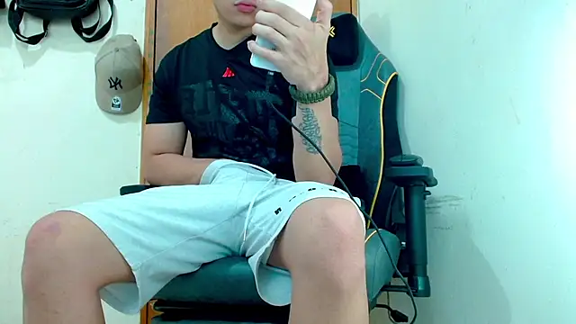 Danyer33 online show from March 4, 10:39 pm