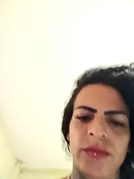 Snapshot of MaraVililhosa chatting on February 25, 4:14 pm MaraVililhosa online show from February 25, 4:14 pm