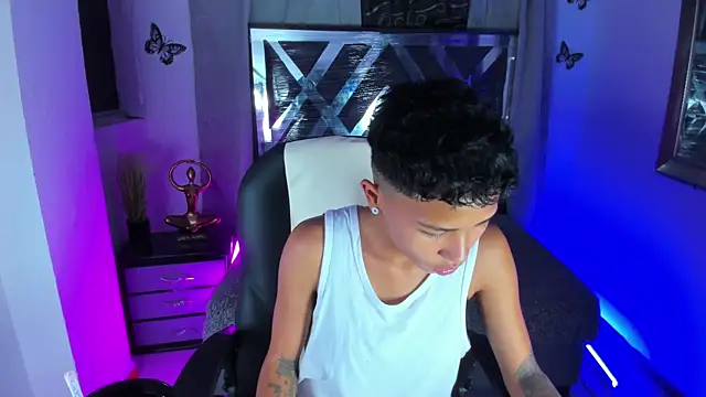 nova sex01 online show from May 13, 3:13 am