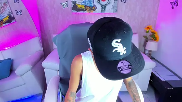 Snapshot of nova_sex01 chatting on January 7, 9:42 pm nova sex01 online show from January 7, 9:42 pm