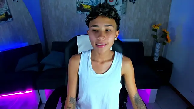 Snapshot of nova_sex01 chatting on February 20, 1:46 am nova sex01 online show from February 20, 1:46 am