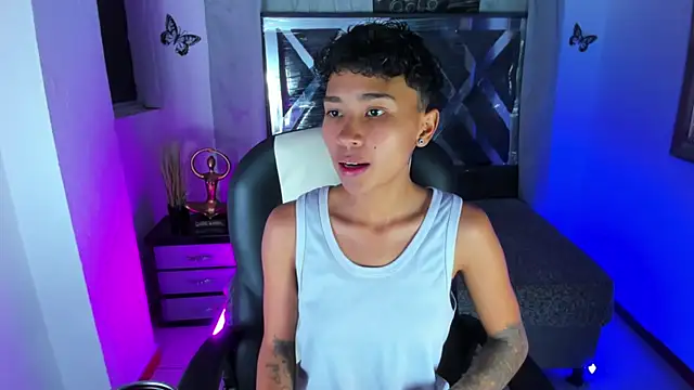 Snapshot of nova_sex01 chatting on July 2, 3:23 am nova sex01 online show from July 2, 3:23 am