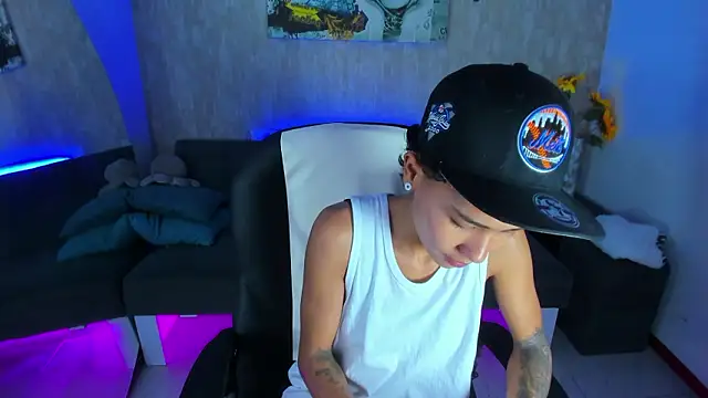 nova sex01 online show from March 15, 4:52 am