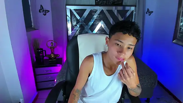 nova sex01 online show from May 5, 9:07 pm