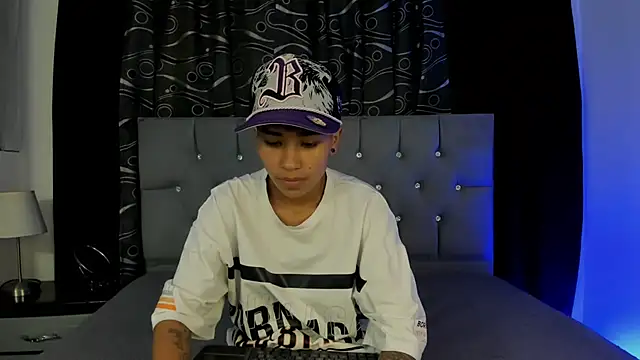 nova sex01 online show from March 1, 3:32 am