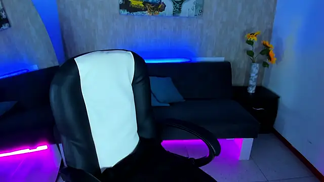 Snapshot of nova_sex01 chatting on February 14, 1:39 am nova sex01 online show from February 14, 1:39 am