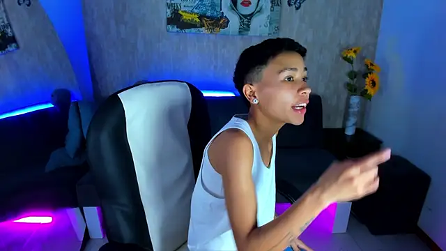 nova sex01 online show from March 31, 8:33 pm