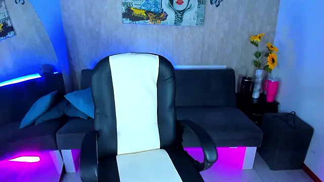 nova sex01 online show from March 30, 8:32 pm