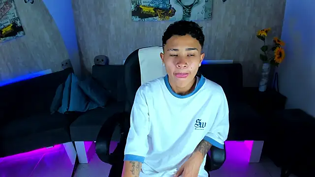 nova sex01 online show from April 15, 7:40 pm