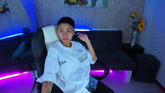 nova sex01 online show from March 25, 9:03 pm