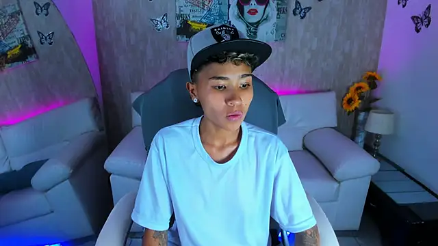 nova sex01 online show from December 4, 4:22 am